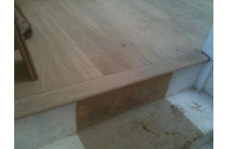 Solidoakwithbespokestep